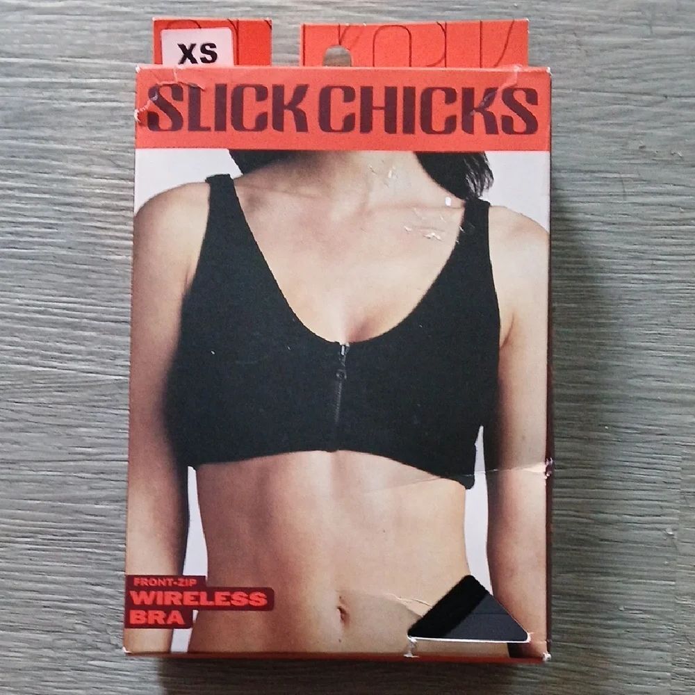 Slick Chicks Black Wireless Zip Front Bra Sz XS NIB